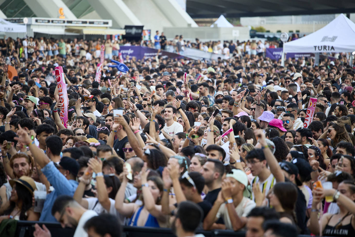 Miles de personas vibran con el Big Sound de Valencia en su primer día