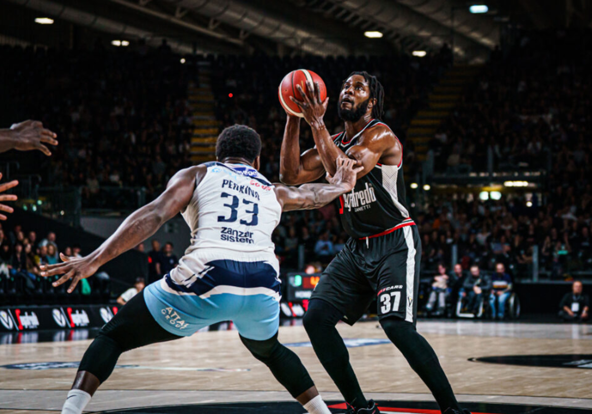 Semi Ojeleye, durante un partido.