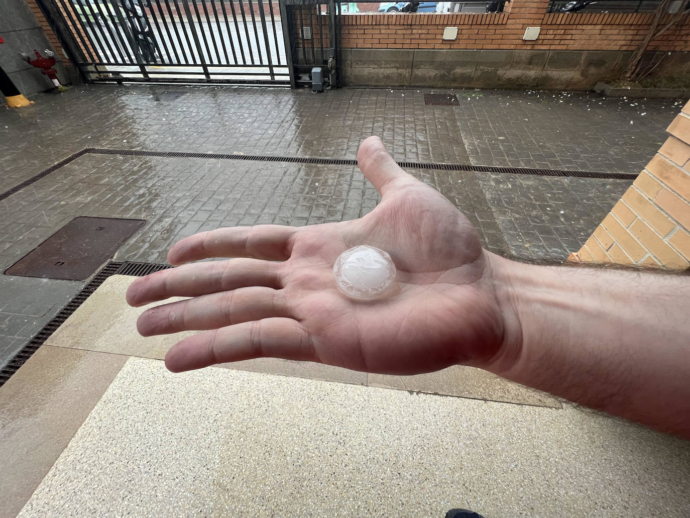 El tamaño de las bolas de granizo caídas en Valencia.