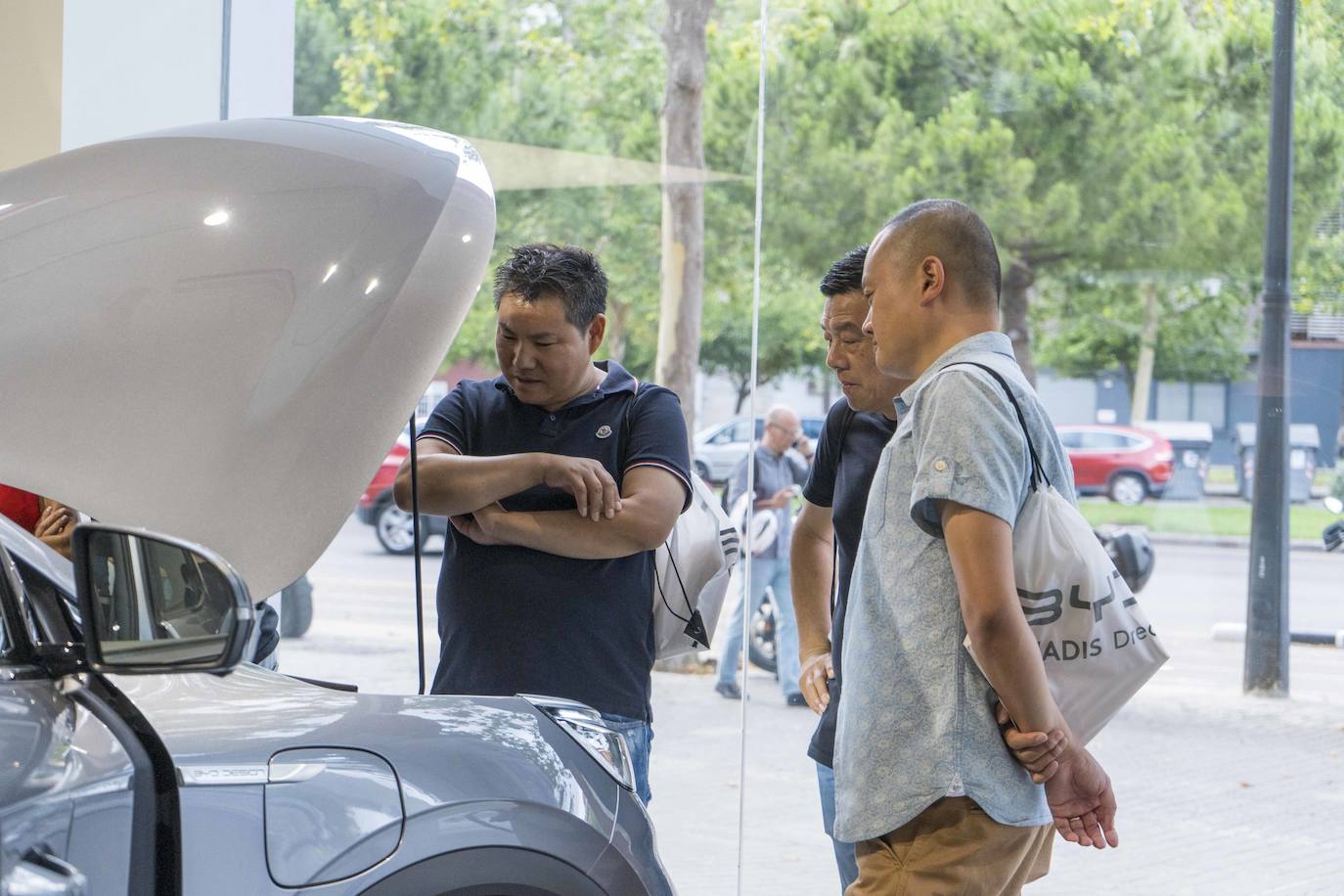 La inauguración del nuevo concesionario de BYD en Valencia, todo un éxito