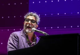 Fito Páez seduce a sus fans valencianos