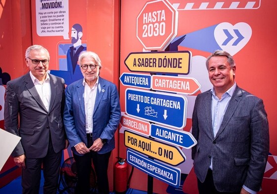 Marc Puig, Josep Sánchez Llibre y Diego Lorente, este viernes, en Barcelona.