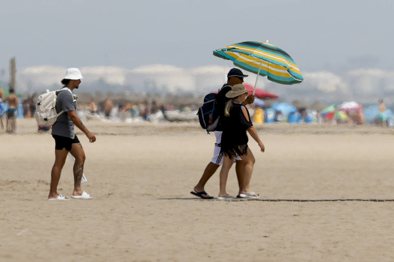 Diez consejos básicos para hacer frente al calor según la OCU