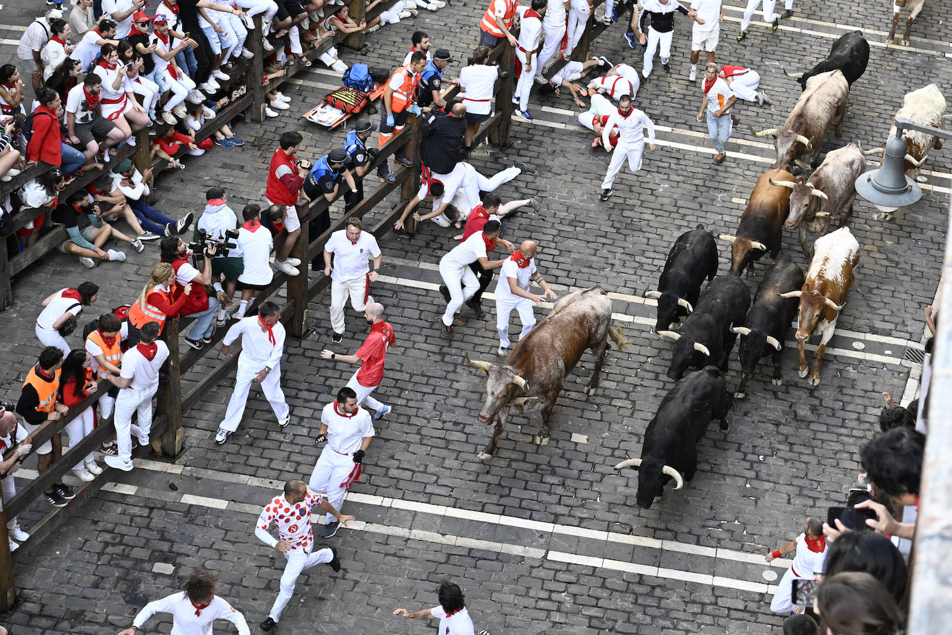 Los toros de Jandilla protagonizan un encierro veloz y limpio