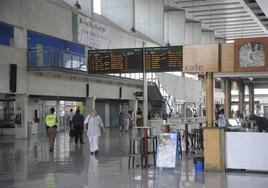 Interior de la estación de tren de Castellón.