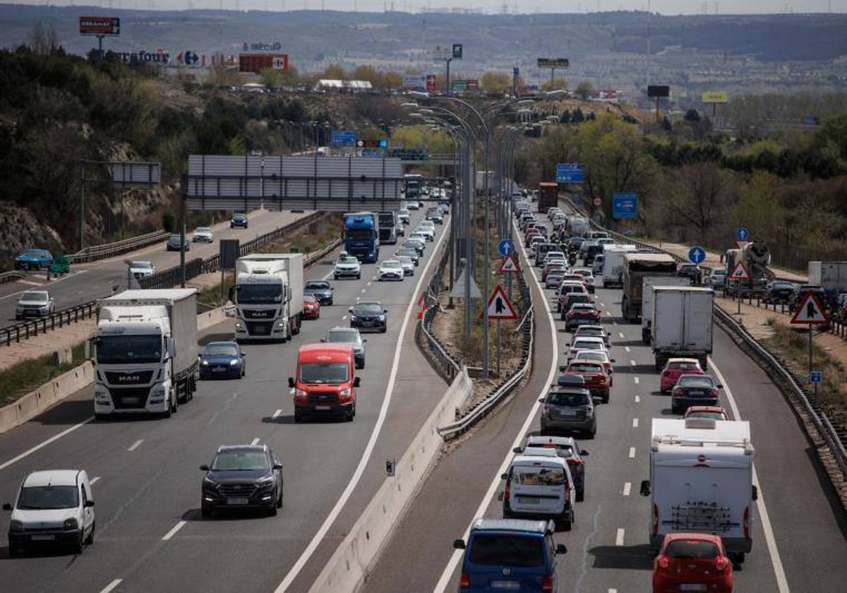 Vehículos en carretera.