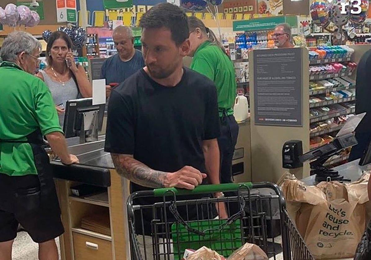 Leo Messi en el supermercado