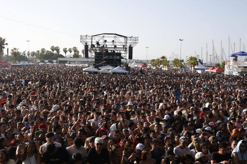 La Marina de Valencia vibra con el Latin Fest