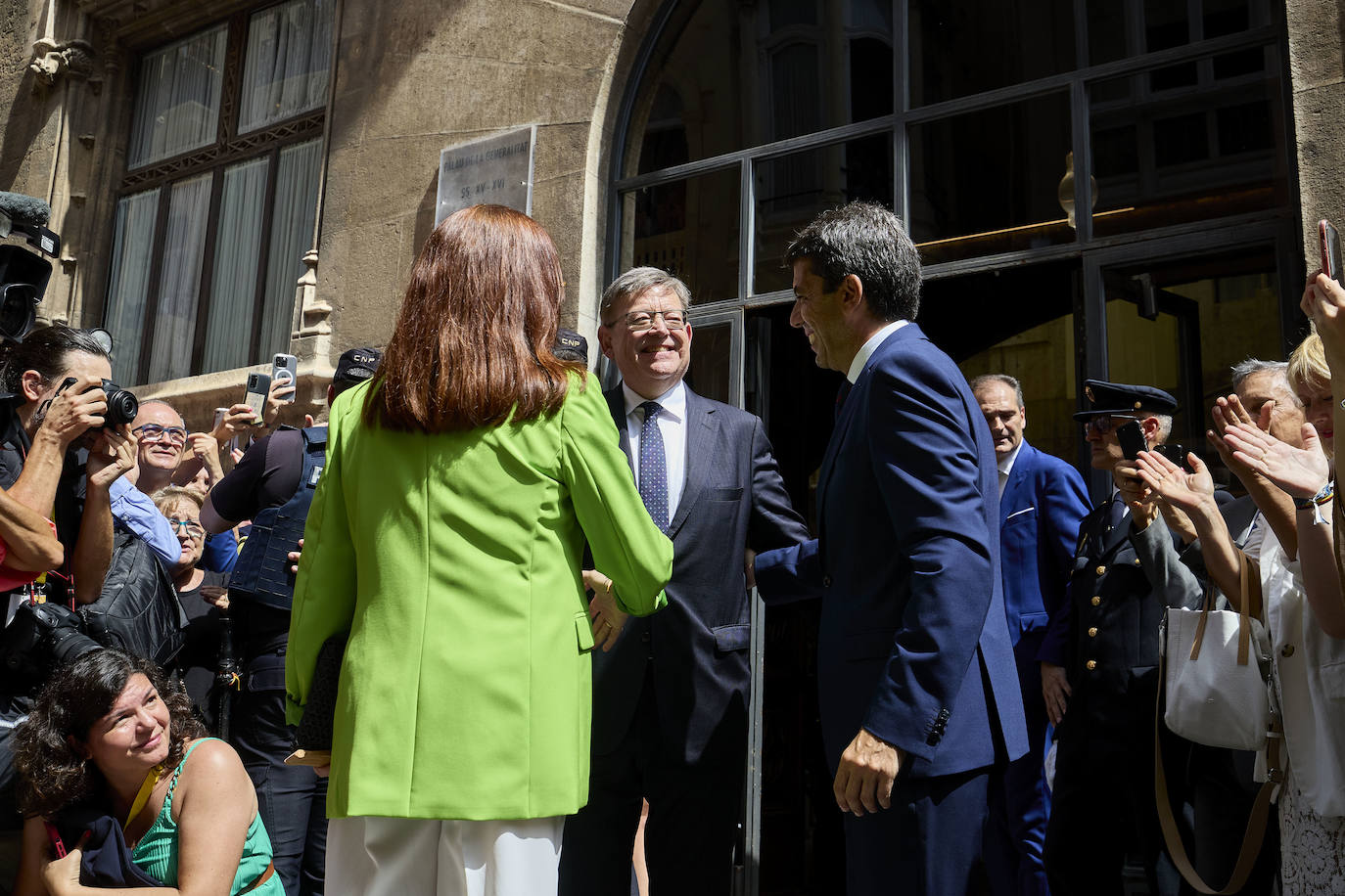 Así ha sido la toma de posesión de Carlos Mazón como presidente de la Generalitat