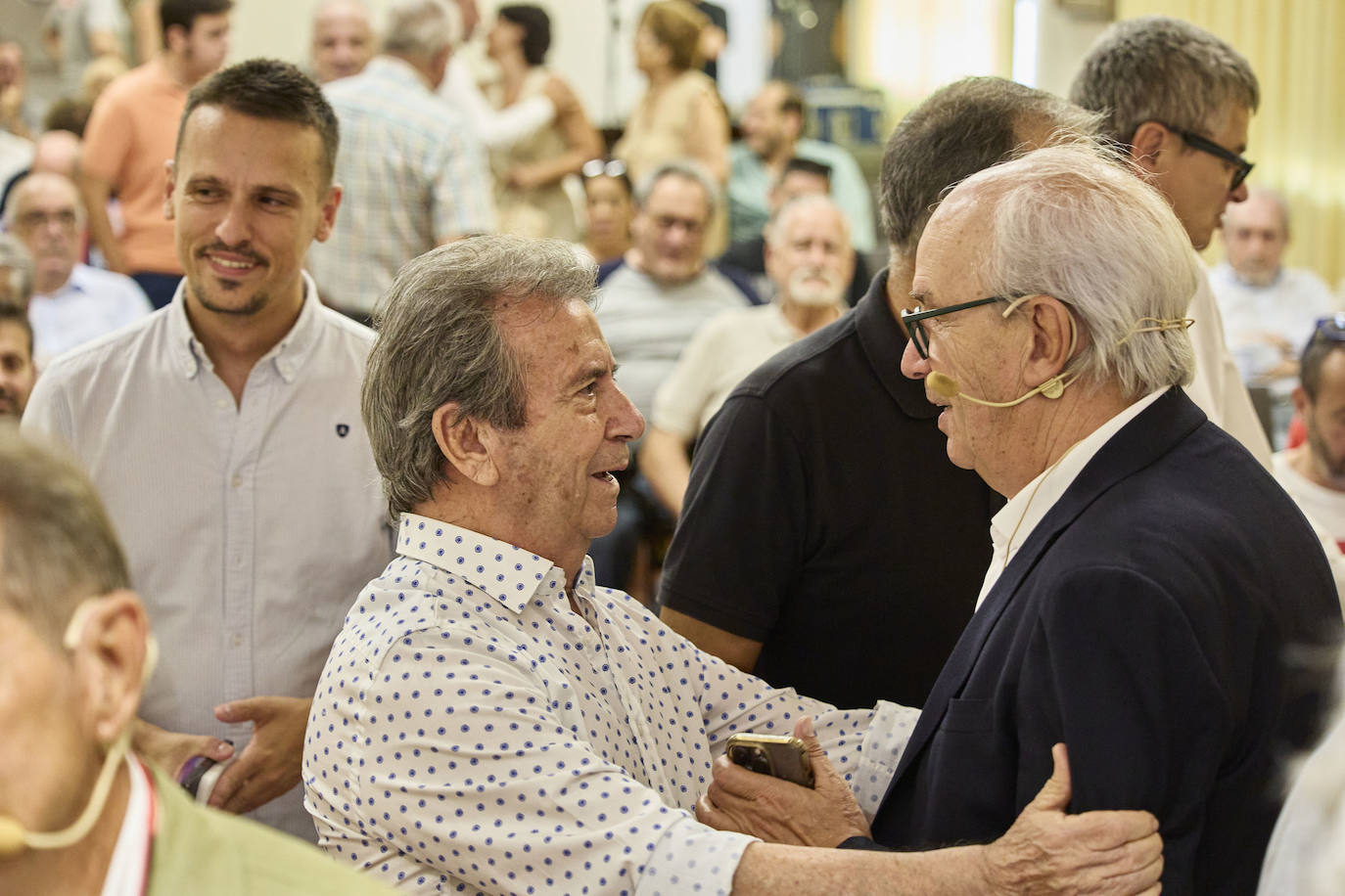 Aula LAS PROVINCIAS reivindica la pasión por los miura