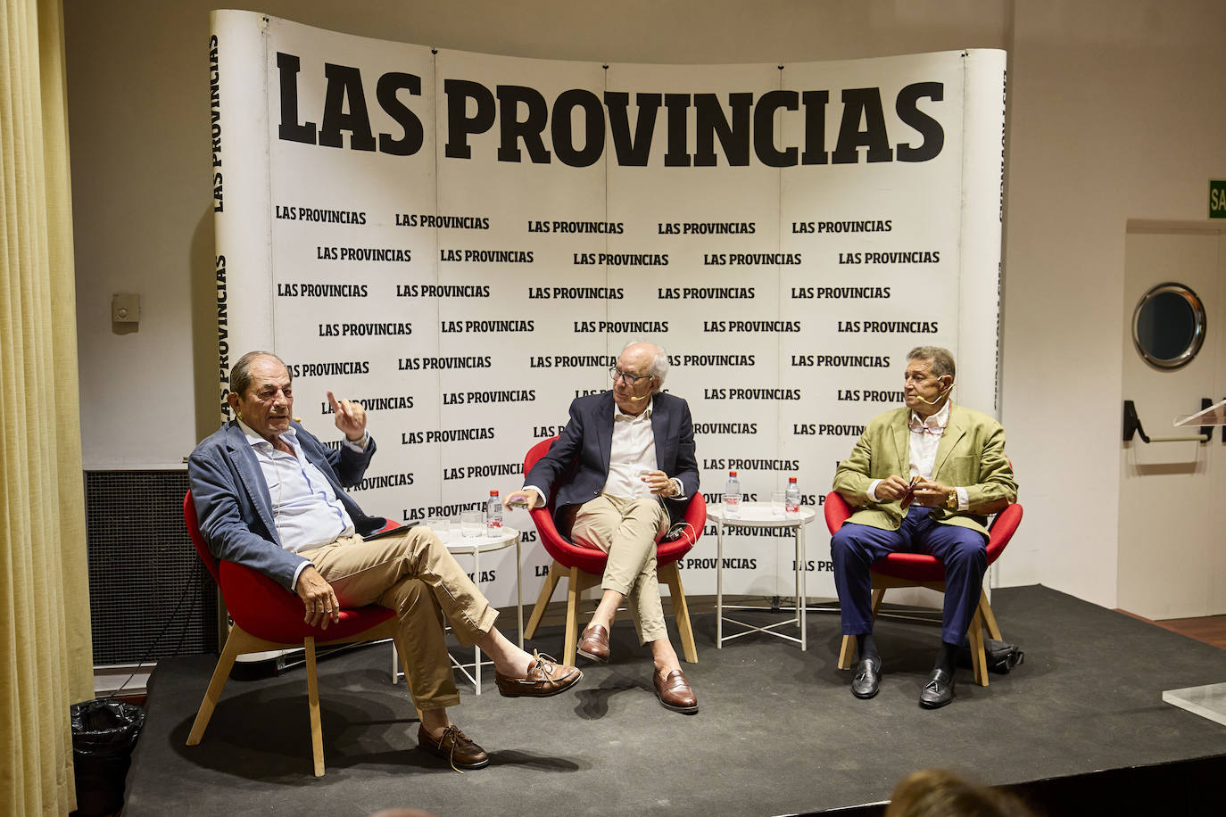 Aula LAS PROVINCIAS reivindica la pasión por los miura