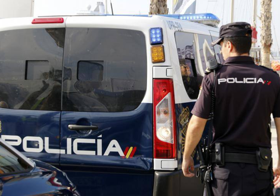 Imagen de archivo de un Policía Nacional de Alicante.
