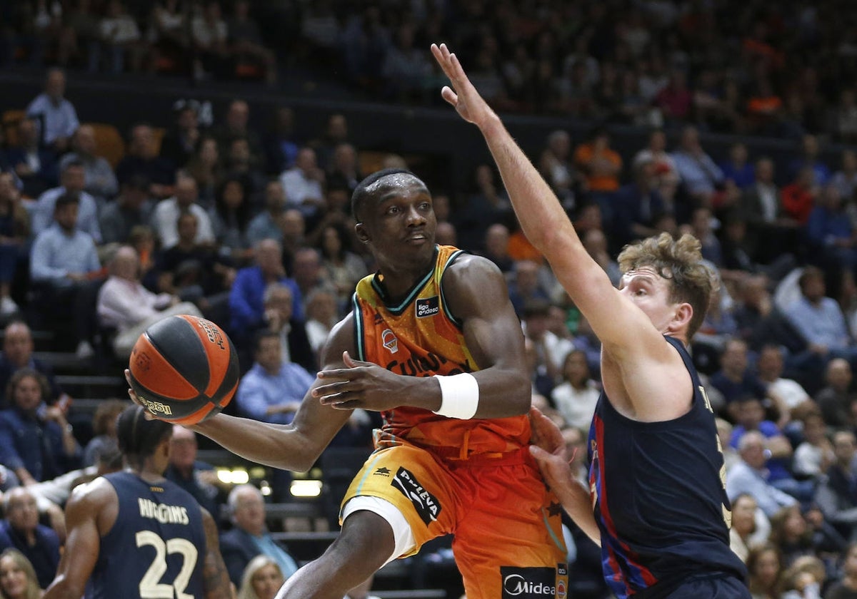 Jared Harper, durante un partido contra el Barcelona.