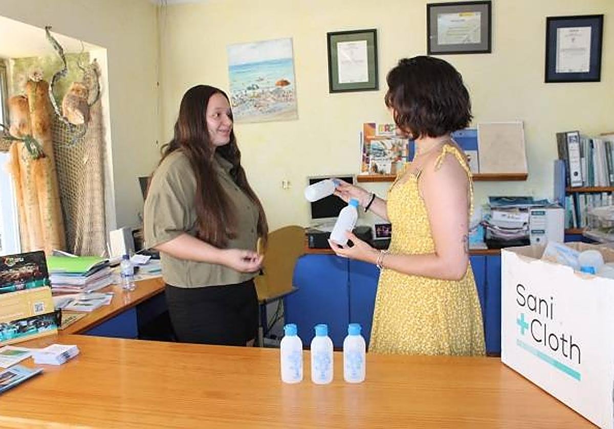 Campaña de limpieza de la orina de los perros en Moncofa