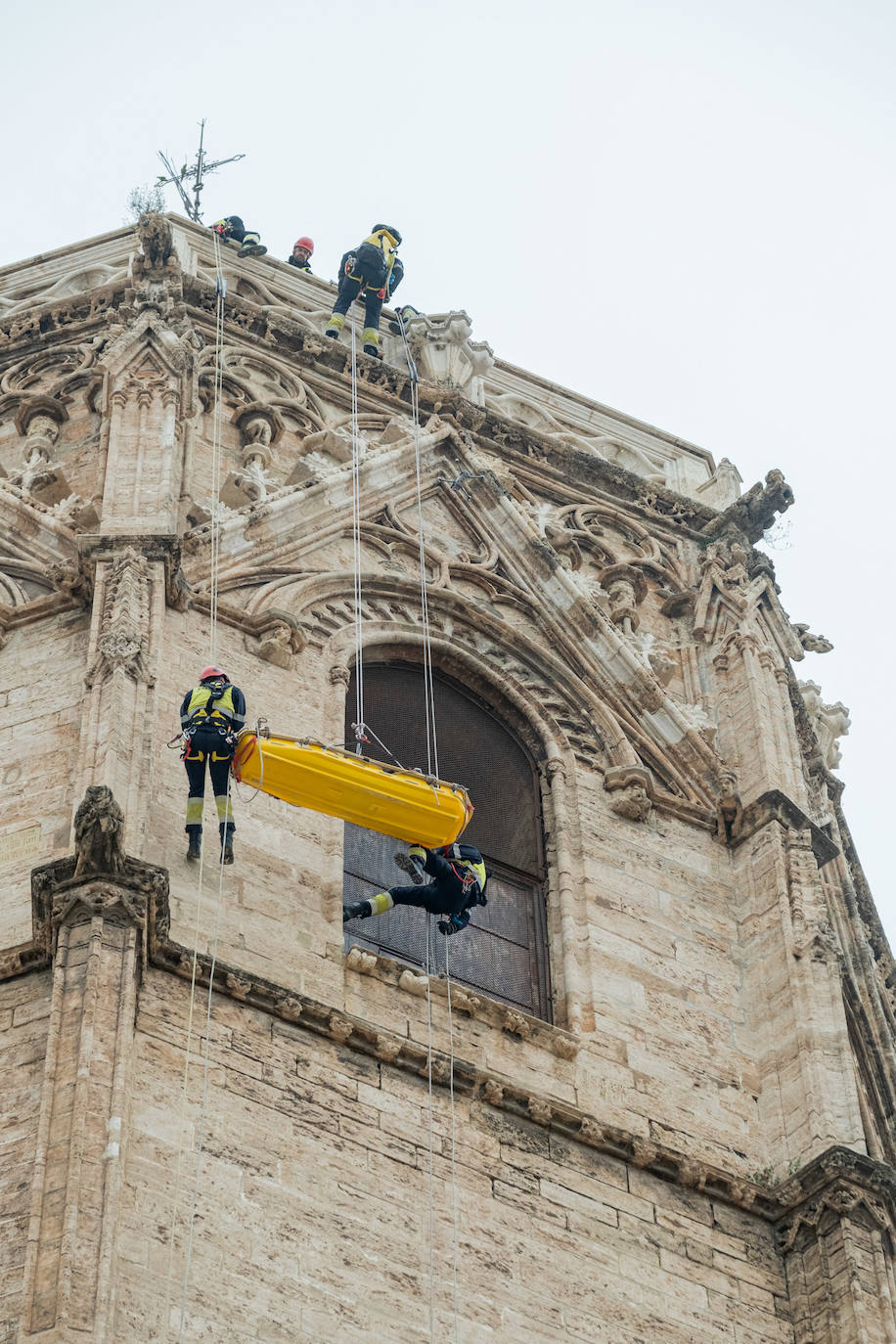 Un simulacro de evacuación sorprende en pleno Micalet