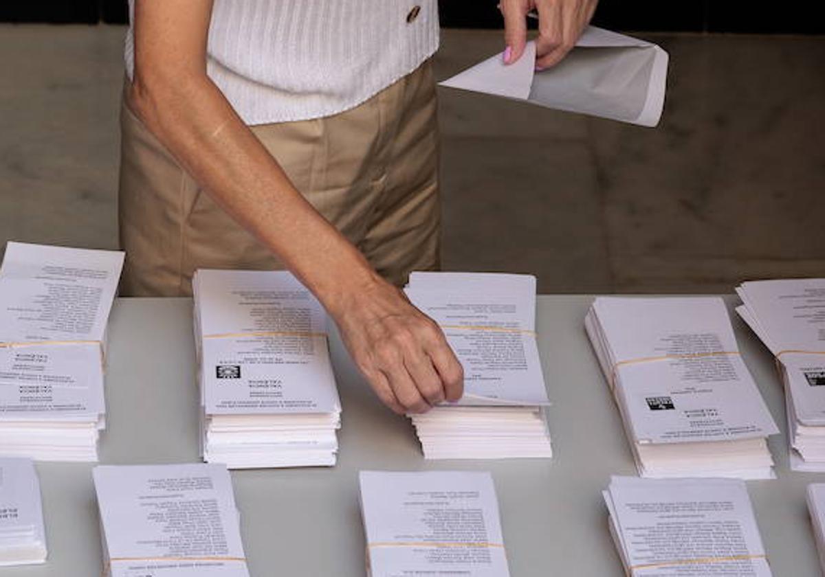 Un colegio electoral en la comunitat este domingo 23 de julio.