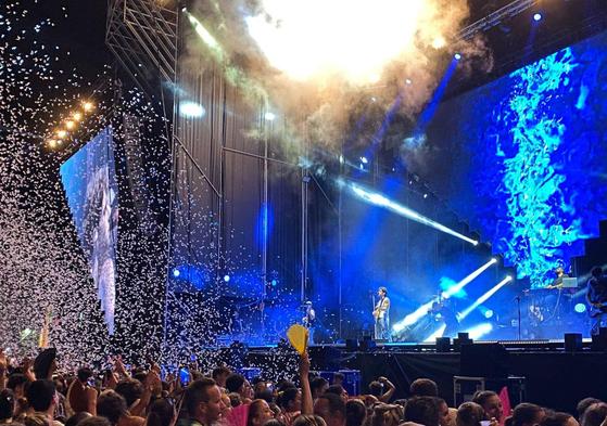 Fotos del concierto de Quevedo y Ana Mena en el Zevra Festival de Cullera