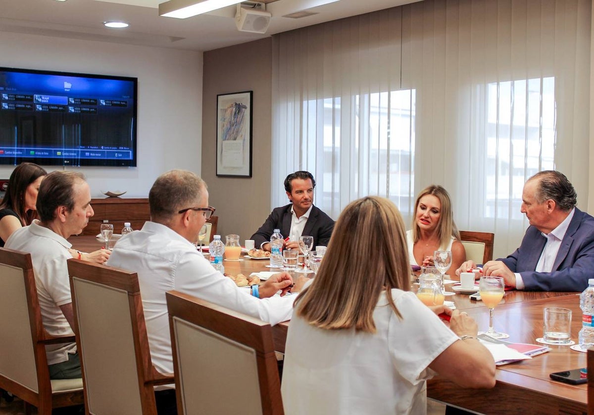 Posible vuelo directo de Valencia a EEUU: Turismo estudia con Delta Airlines una conexión