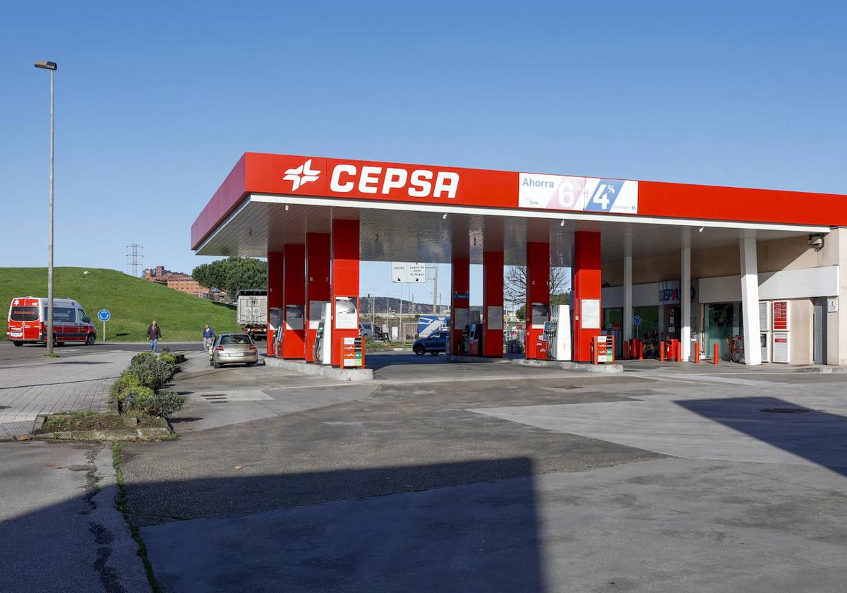 Gasolinera de Cepsa en una imagen de recurso