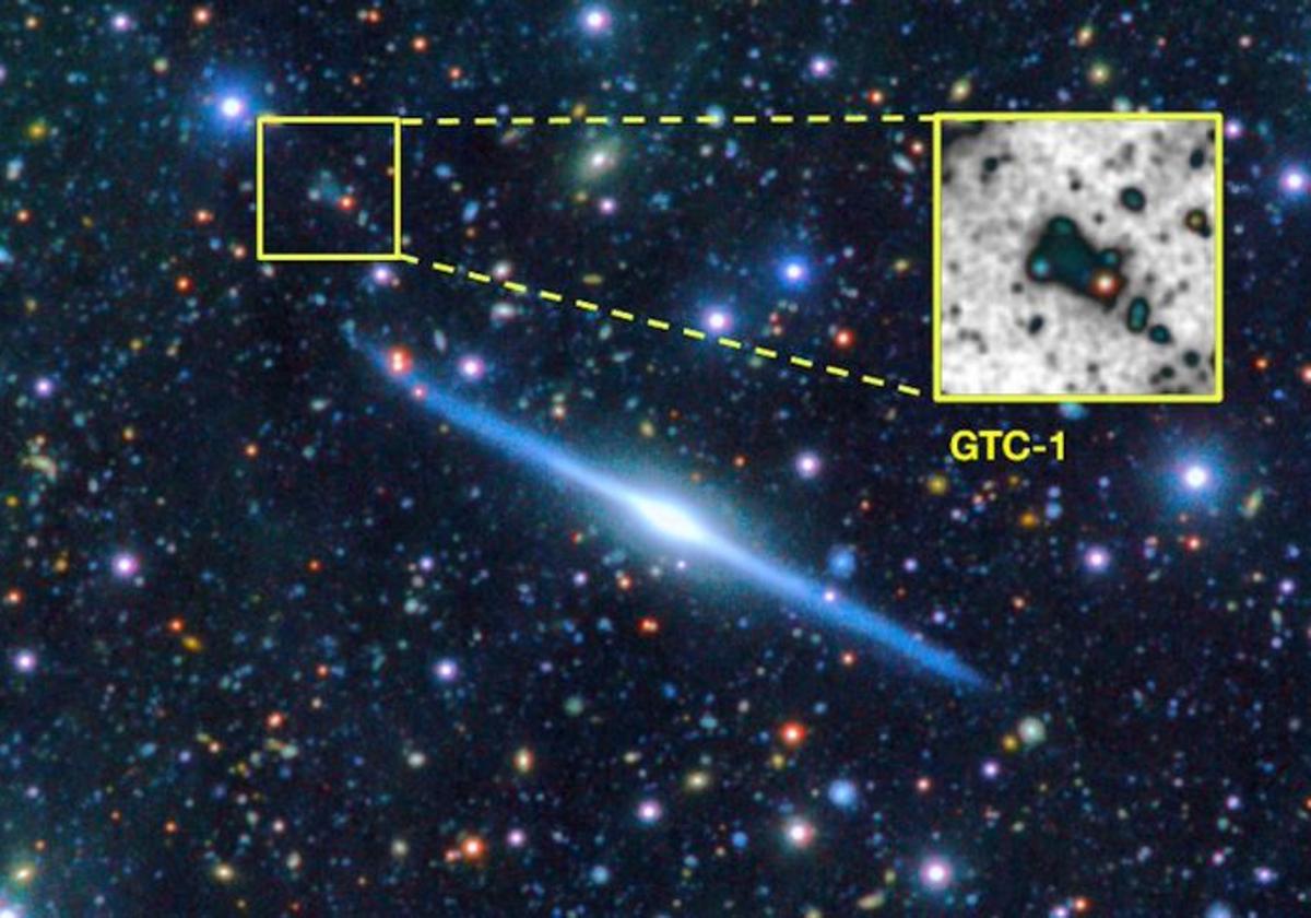 Imagen a color de la galaxia de canto UGC11859 (centro) obtenida con la cámara OSIRIS del Grantecan.