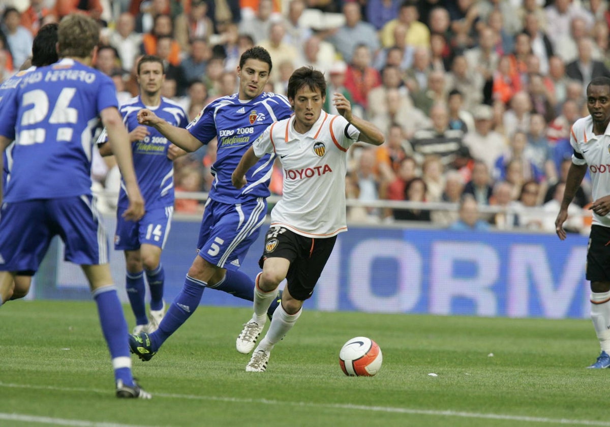 David Silva, durante un partido con el Valencia en 2008 contra el Zaragoza.