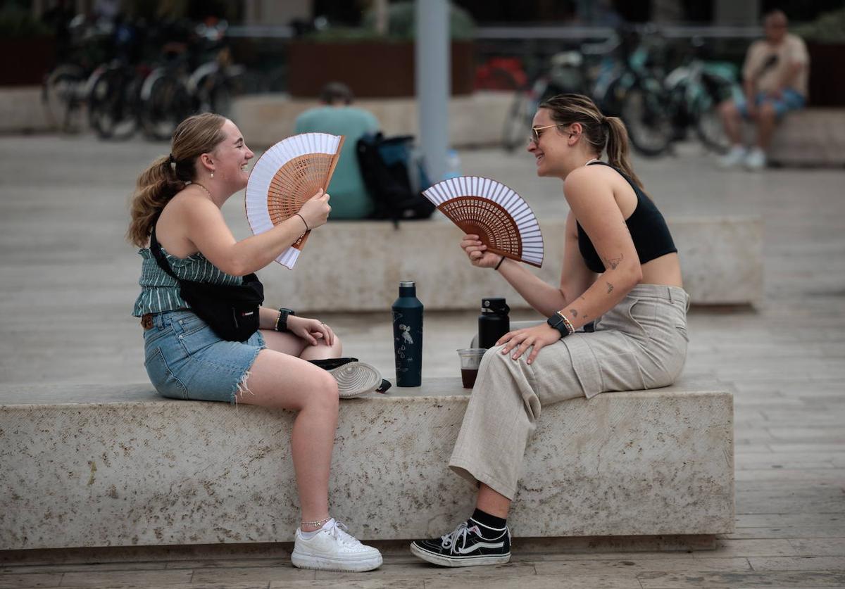 Las altas temperaturas volverán a dejar una jornada de calor sofocante.