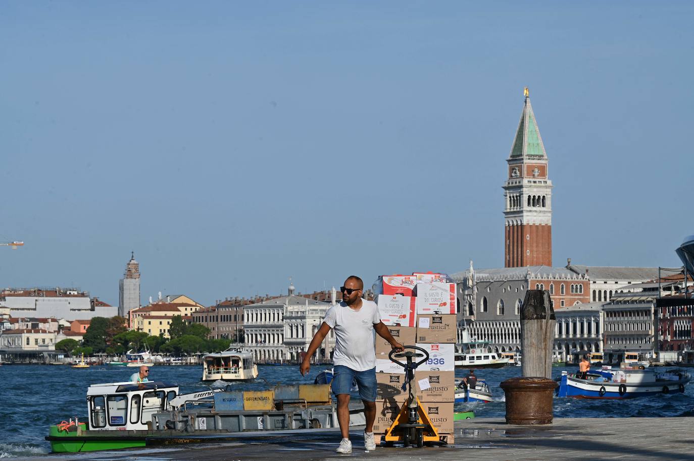 El turismo de masas pone en peligro a Venecia