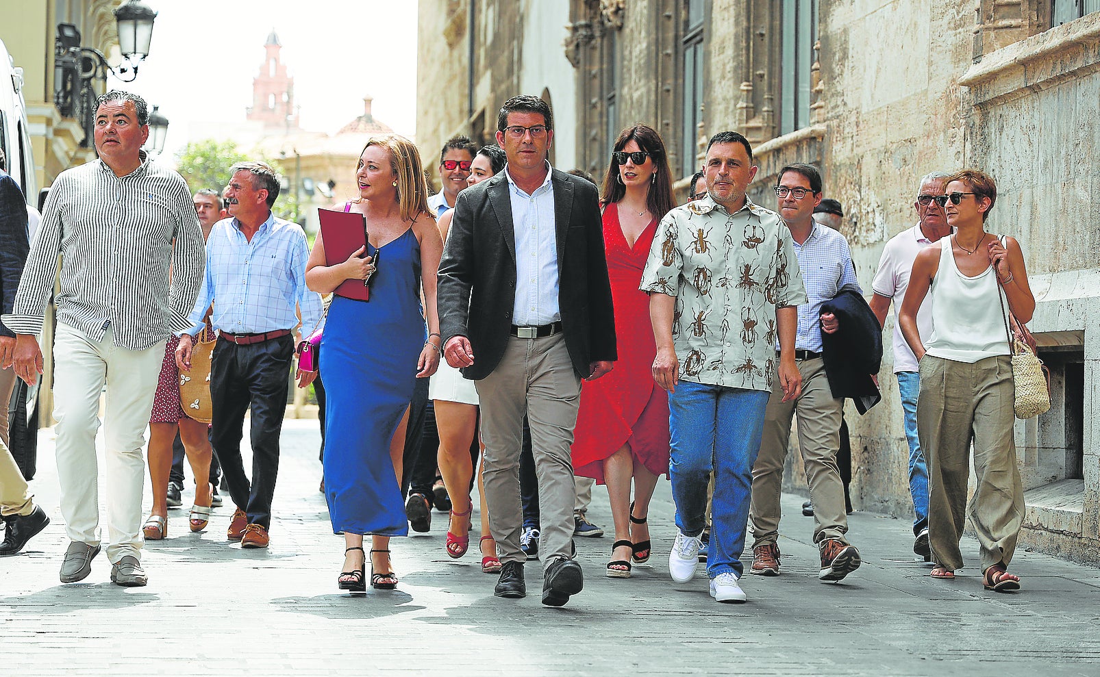 Jorge Rodríguez y Natàlia Enguix, junto con cargos de Ens Uneix.