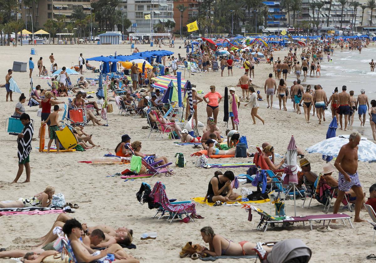 Playa de Benidorm, este mes de agosto.