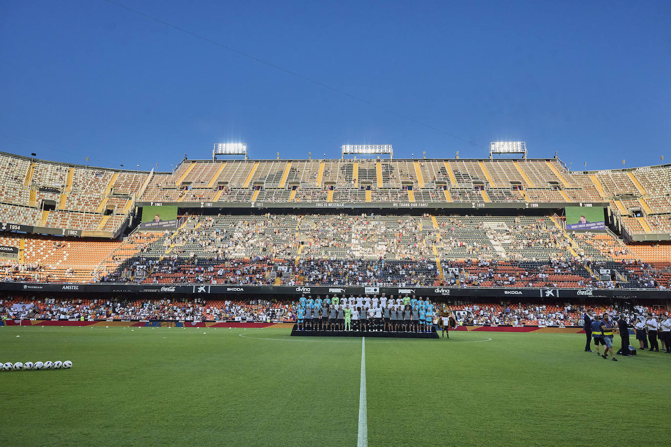 Así ha sido la presentación del Valencia 2023-24 en Mestalla