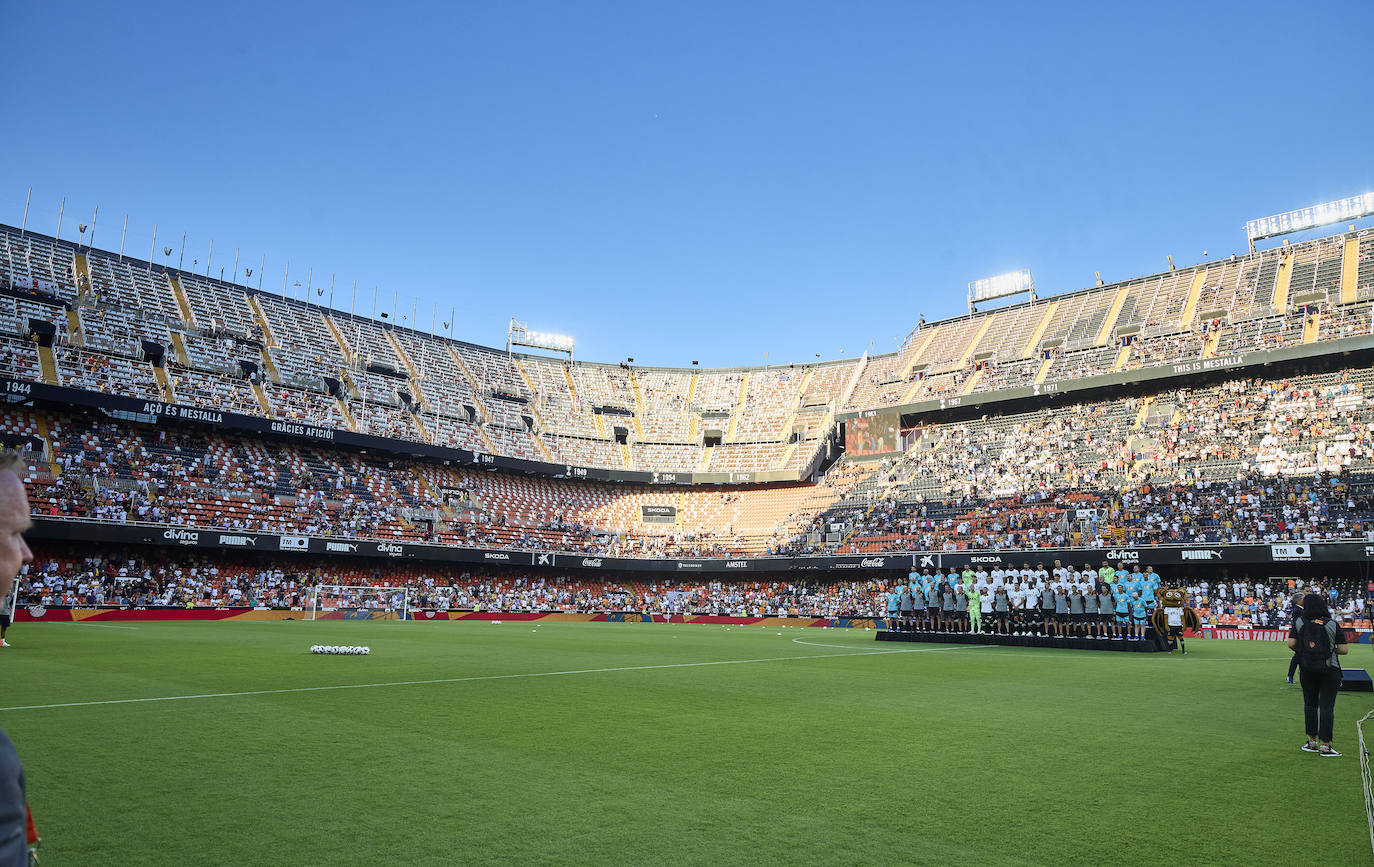 Así ha sido la presentación del Valencia 2023-24 en Mestalla