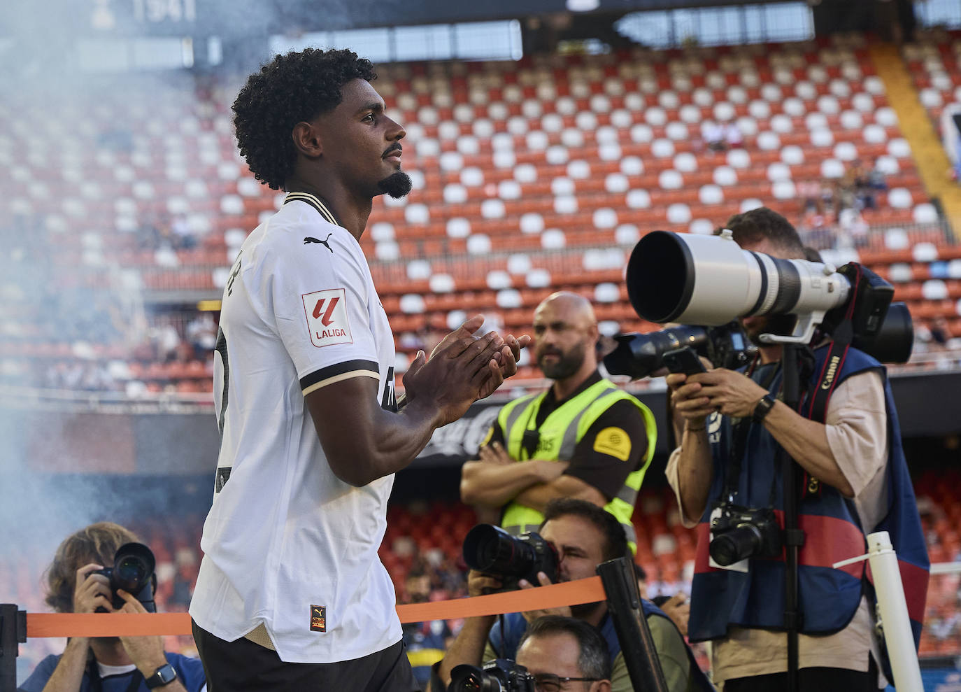 Así ha sido la presentación del Valencia 2023-24 en Mestalla