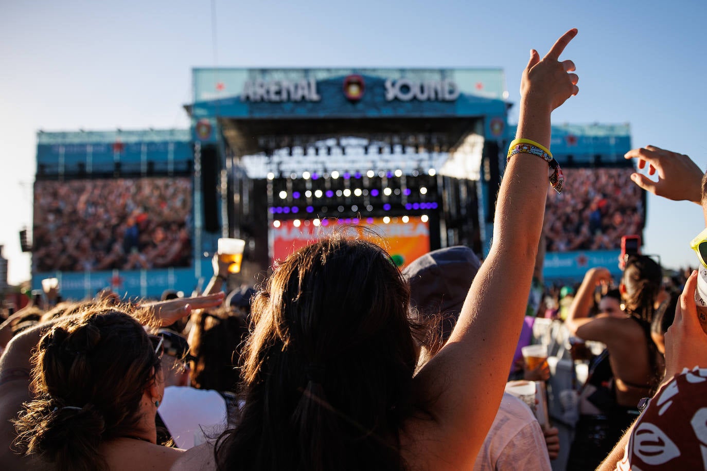 Nicky Jam eleva la temperatura en el Arenal Sound 2023