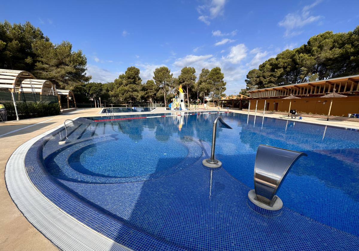 Biblioteca en la nueva piscina de Algemesí