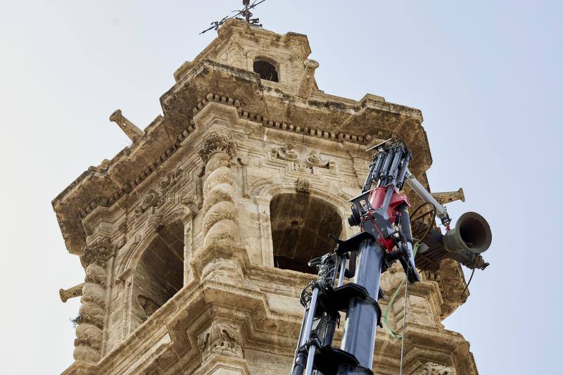 Bajada de las campanas de la iglesia Santa Catalina en Valencia