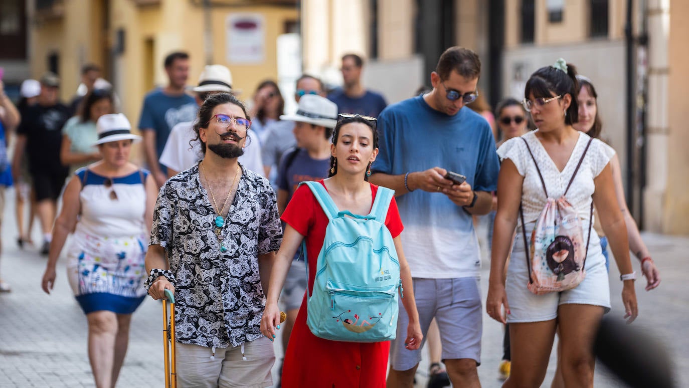 Valencia se llena de turistas en pleno puente de agosto