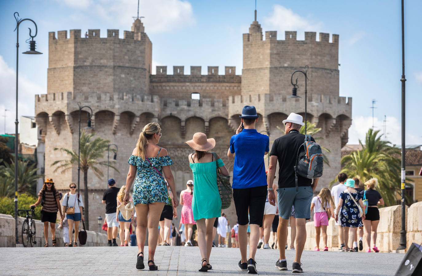 Valencia se llena de turistas en pleno puente de agosto