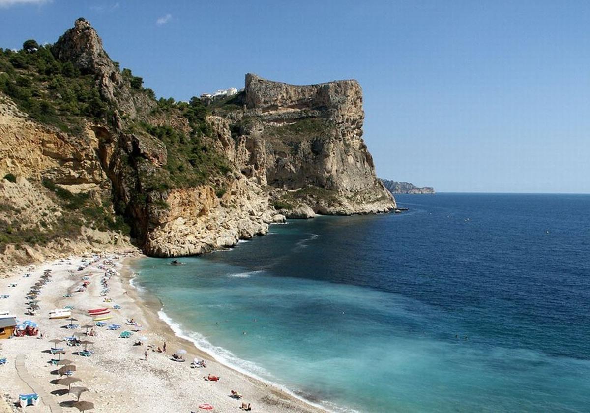 Cala del Moraig, próxima a la calle Jazmines de Benitatxell.