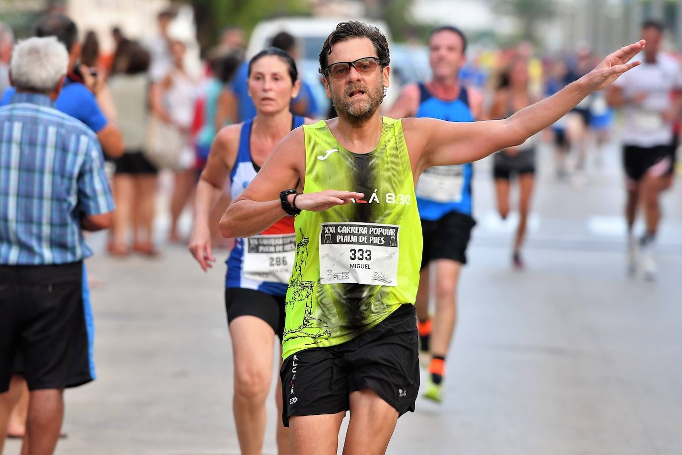 Búscate en la carrera popular Playa de Piles 2023