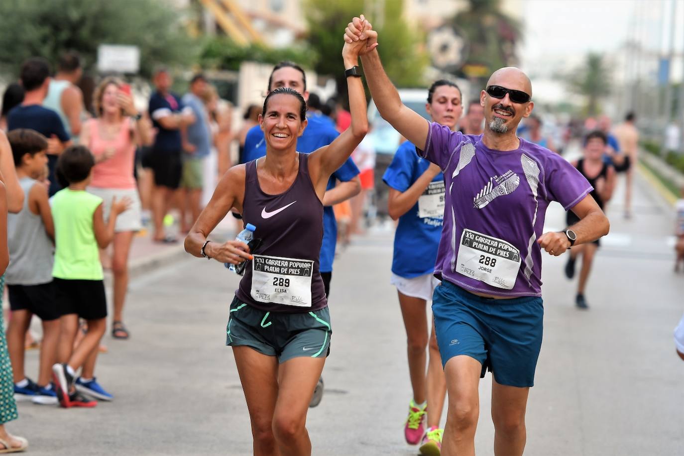 Búscate en la carrera popular Playa de Piles 2023