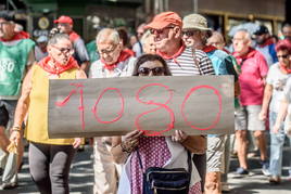 Pensionistas en la manifestación convocada en Bizkaia