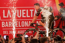 Presentación equipos Vuelta España 2023 en Barcelona