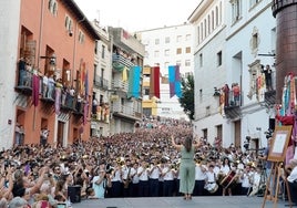 Momento de la interpretación conjunta de la marcha 'Chimo'.