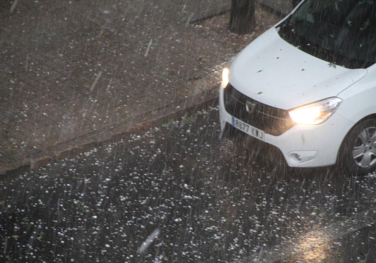 Lluvia con granizo en Valencia.