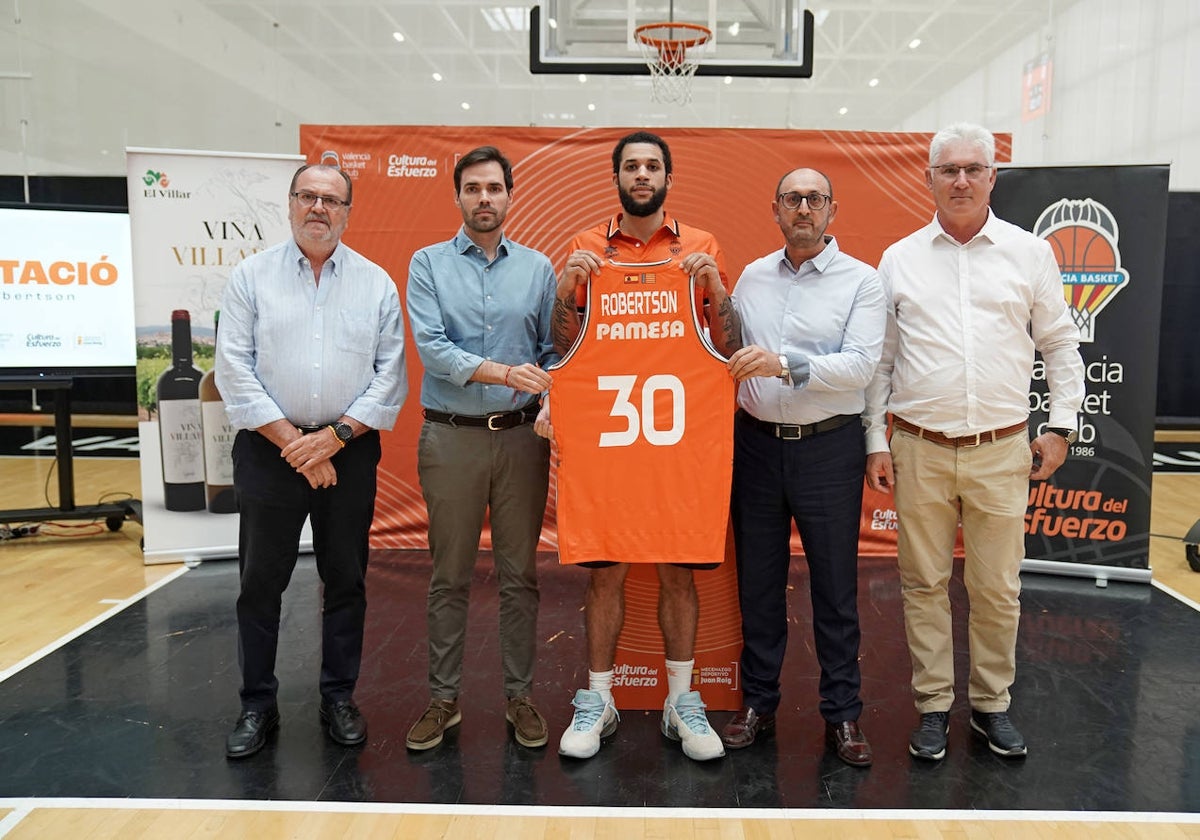 Robertson, en su presentación en L'Alqueria del Basket.