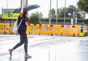 El curso laboral comienza con metros retrasados, el puerto cerrado y el corredor cortado por la DANA