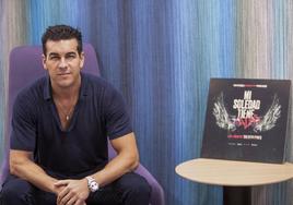 El actor y director español Mario Casas presentando su ópera prima.