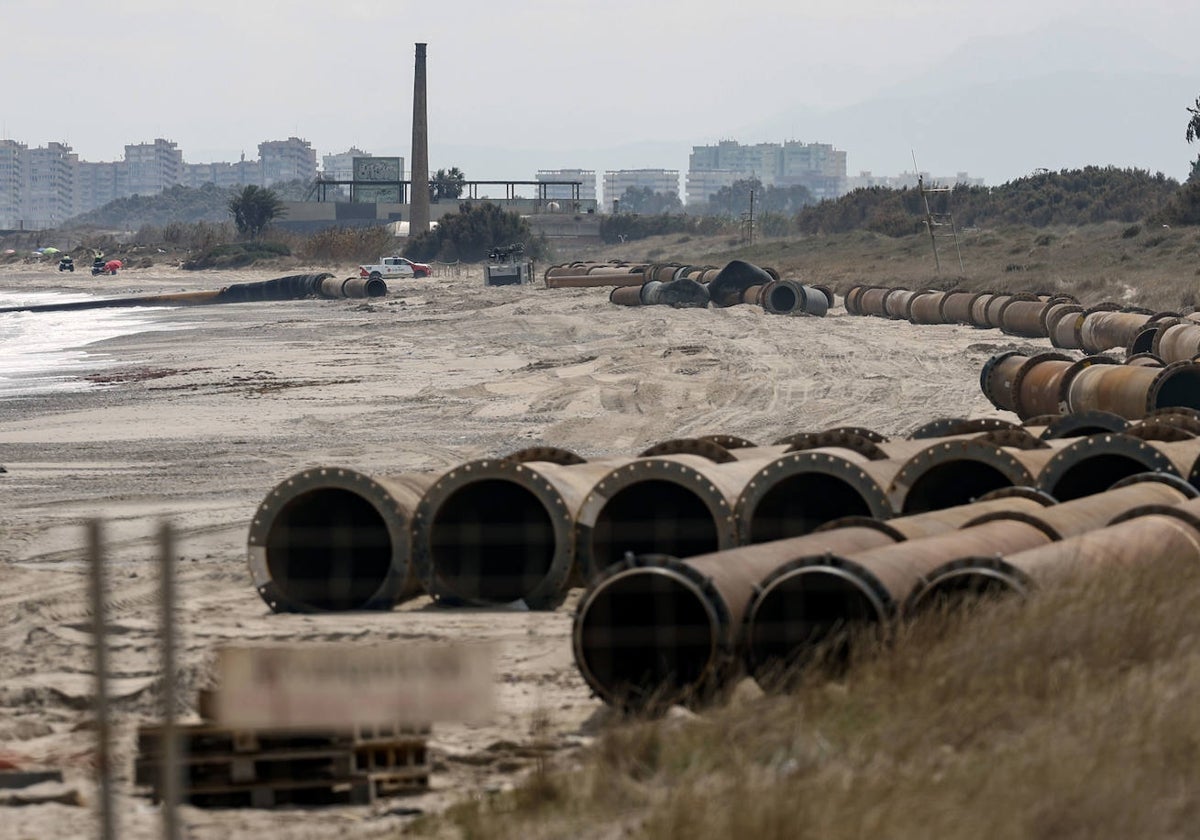 Obras en la playa de l'Arbre del Gos