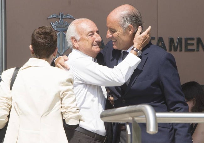 El expresidente de la Generalitat, Francisco camps, y el expresidente de la Autoridad Portuaria, rafael Aznar.