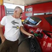 La gasolina roza el precio que activó el descuento de 20 céntimos en 2022